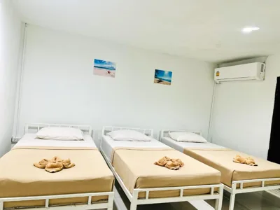 Triple Room with Private Bathroom — Bang sit Guest House